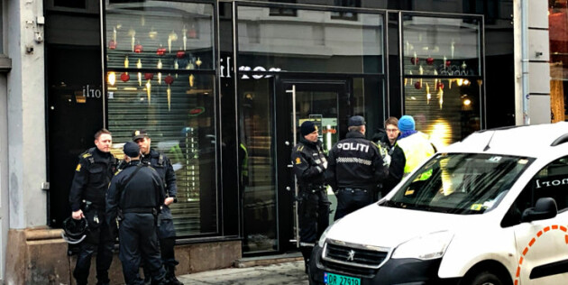 Mann prøvde å rane gullsmed med lekepistol. - Veldig dramatisk